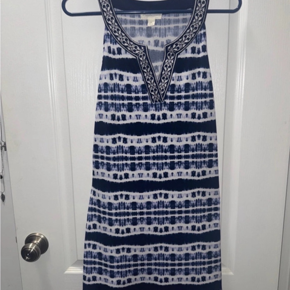 Sleeveless Navy and White Printed Midi Dress with Embroidered V-Neck